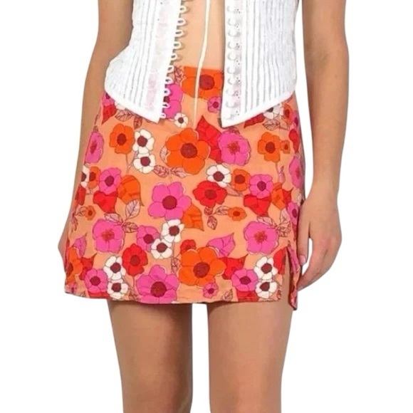 Urban Outfitters Pink, Orange, and White Floral Linen Lined Mini Skirt Medium - Picture 1 of 10